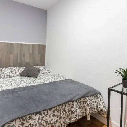 Rent this 1 bed apartment on Dia in Calle de Barceló, 9