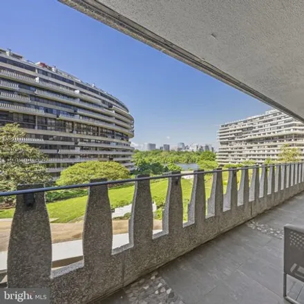 Image 3 - Watergate Complex, Virginia Ave NW Cycletrack, Washington, DC 20027, USA - Condo for sale