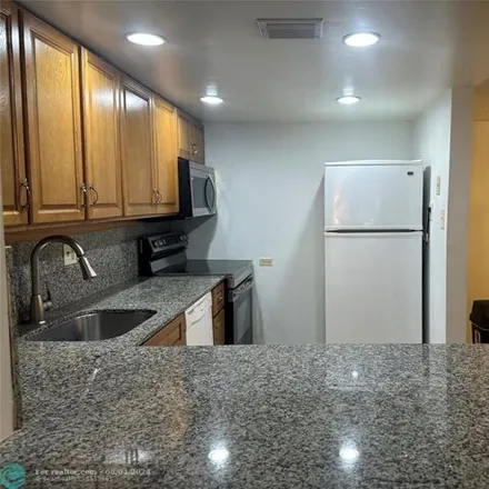 Image 3 - 3680 Inverrary Dr Apt 1a, Lauderhill, Florida, 33319 - Condo for rent