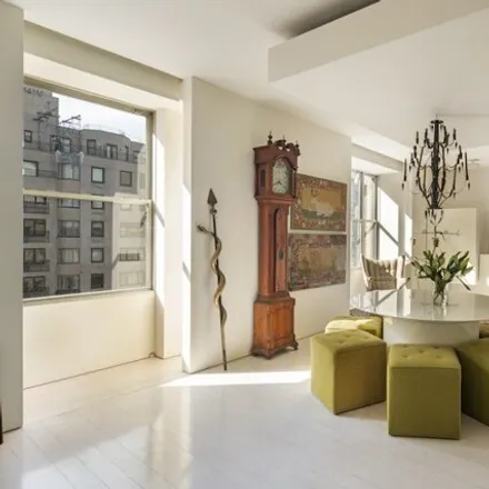 Buy this 2 bed condo on 106 East 61st Street in New York, NY 10065