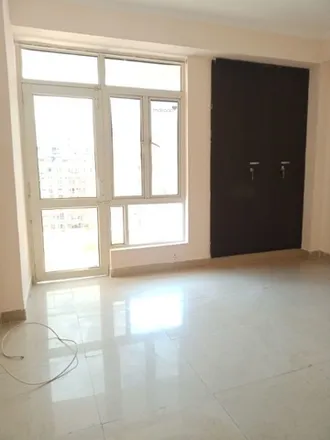 Rent this 3 bed apartment on unnamed road in Gautam Buddha Nagar, Shahdara -