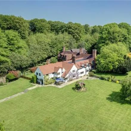 Image 1 - Rawlings Lane, Seer Green, HP9 2RQ, United Kingdom - House for sale