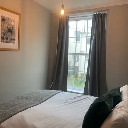 Image 6 - Lyndhurst, Alexandra Park, Bristol, BS6 6QB, United Kingdom - Apartment for rent