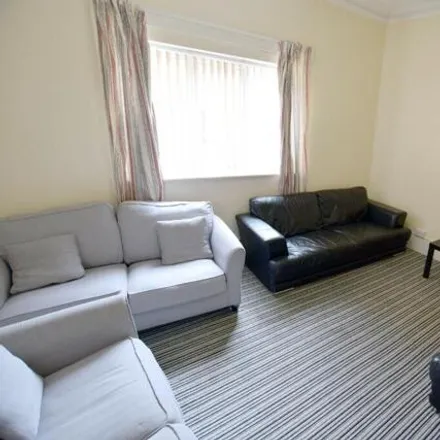 Image 5 - 13 Holberry Close, Sheffield, S10 2FQ, United Kingdom - House for rent