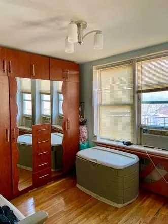 Buy this 3 bed condo on 2665 Homecrest Avenue in New York, NY 11235