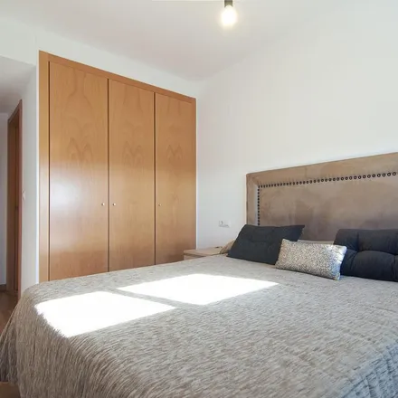 Image 7 - Carrer de les Moreres, 46024 Valencia, Spain - Apartment for rent