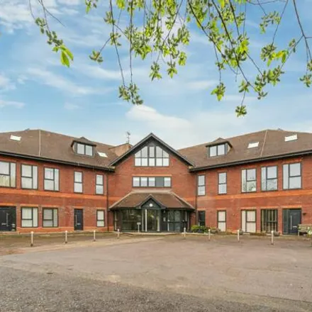 Image 1 - Carey Road, Wokingham, RG40 2NN, United Kingdom - Apartment for sale