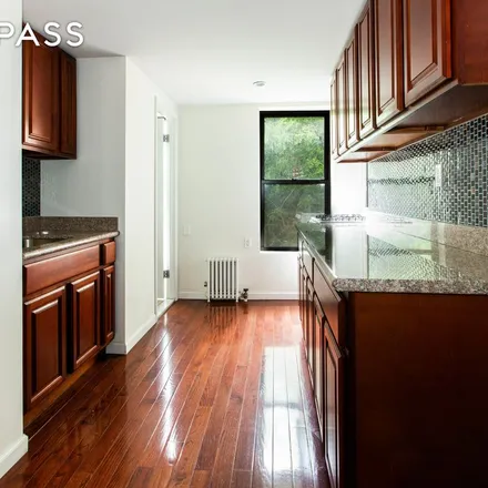 Image 5 - 82 East 7th Street, New York, NY 10003, USA - Apartment for rent