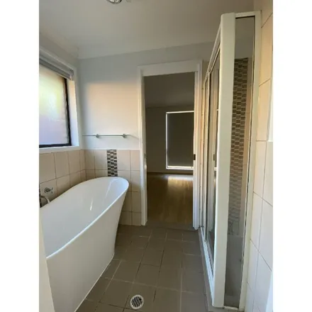 Image 9 - Octavia Avenue, Rosemeadow NSW 2560, Australia - Apartment for rent