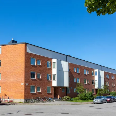 Rent this 4 bed apartment on Hallingsgatan 8b in 217 62 Malmo, Sweden