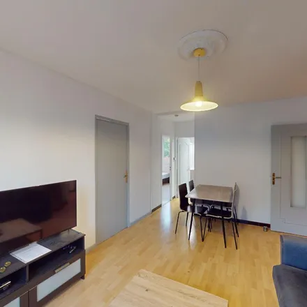 Rent this 3 bed apartment on 12 Rue Sacco et Vanzetti in 38400 Saint-Martin-d'Hères, France