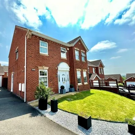 Buy this 5 bed house on unnamed road in Swindon, SN25 4WP