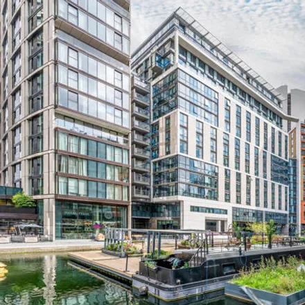Buy this studio apartment on 4 Merchant Square in London, W2 1AS