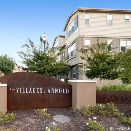 Buy this 4 bed condo on 307 Tierney Place in Martinez, CA 94553