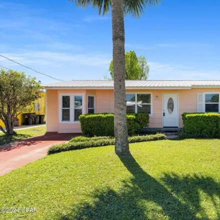 Buy this 3 bed house on 805 Forestdale Avenue in Springfield, Bay County