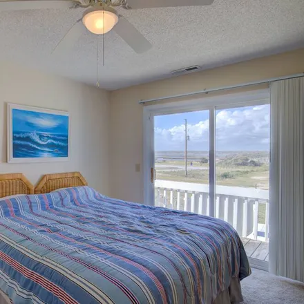 Rent this 3 bed house on North Topsail Beach