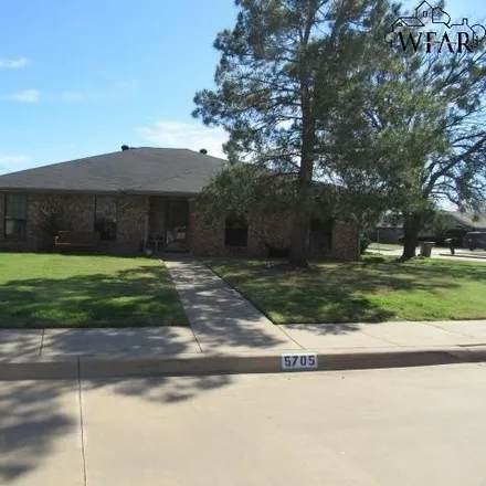 Image 1 - 5761 Country Hollow, Wichita Falls, TX 76310, USA - House for sale
