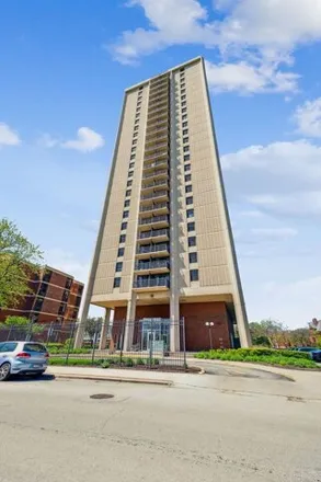 Buy this 2 bed condo on Oxford Mall in 2968 South Indiana Avenue, Chicago