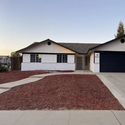 Buy this 3 bed house on 3228 East Sycamore Avenue in Visalia, CA 93292