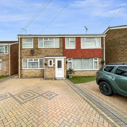 Buy this 3 bed duplex on Harcourt Gardens in Gillingham, ME8 8TG