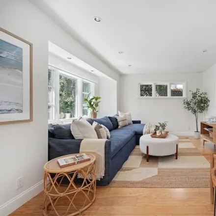 Image 8 - 2446 Beverly Avenue, Santa Monica, CA 90405, USA - House for sale