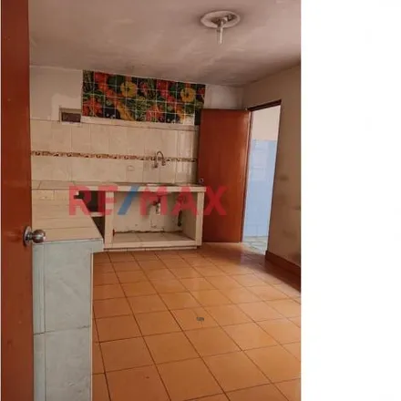 Buy this 12 bed house on Áncash Street in El Agustino, Lima Metropolitan Area 15006