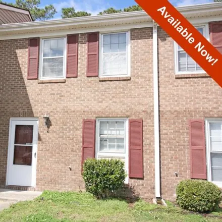 Rent this 2 bed townhouse on 146 King George Court in Brynn Marr, Jacksonville
