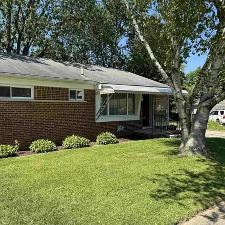 Image 1 - 10 Shiawassee Cir, Mount Clemens, Michigan, 48043 - House for sale