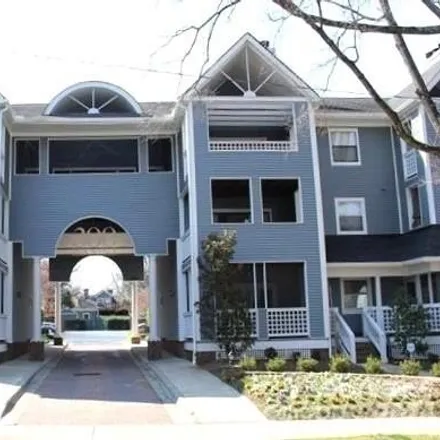 Rent this 2 bed condo on 300 East Park Avenue in Charlotte, NC 28203