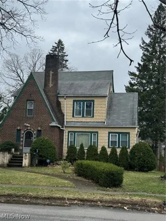 Image 3 - 813 West 29th Street, Lorain, OH 44052, USA - House for sale
