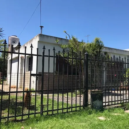 Image 1 - Varela 57, B1852 EMM Burzaco, Argentina - House for sale