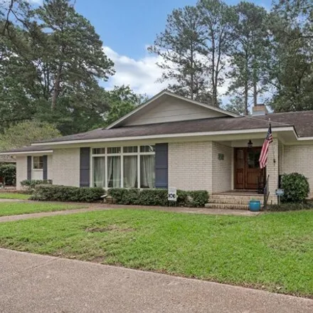 Buy this 4 bed house on 611 Millicent Way in Spring Lake Estates, Shreveport