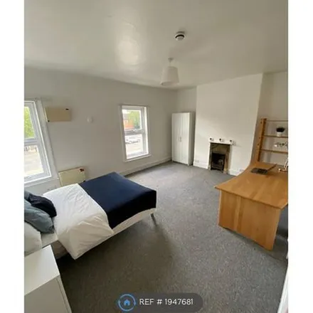 Rent this 4 bed apartment on 46 Elizabeth Way in Cambridge, CB4 1EE