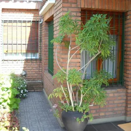 Buy this 2 bed house on Blas Parera 1751 in Quilmes Este, 1877 Quilmes