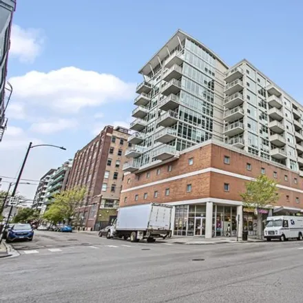 Buy this 2 bed condo on 901 West Washington Boulevard in Chicago, IL 60661