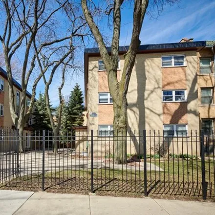 Image 1 - 1714 West Touhy Avenue, Chicago, IL 60645, USA - House for rent