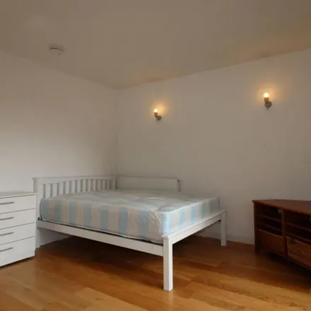 Image 5 - Alamaro Lodge, Renaissance Walk, London, SE10 0QU, United Kingdom - Apartment for rent