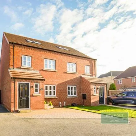 Buy this 4 bed duplex on Mill Dam Drive in Beverley, HU17 0WH