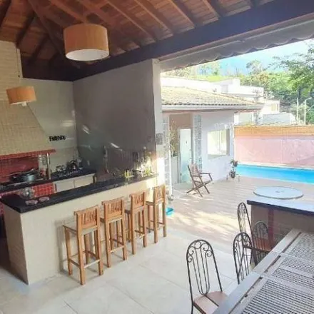 Buy this 3 bed house on Rua Guilherme Cardoso in Morro Chic, Itajubá - MG