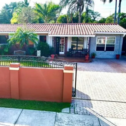 Image 2 - 1061 Southwest 22nd Terrace, Fort Lauderdale, FL 33312, USA - House for sale