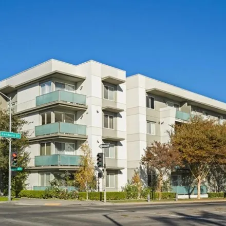 Rent this 2 bed condo on South Lake Ave in 823 Cordova Street, Pasadena