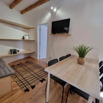 Rent this 3 bed apartment on Rua Tenente Valadim 31 in 3000-400 Coimbra, Portugal