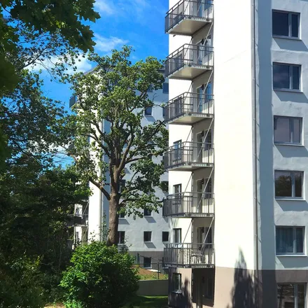 Rent this 3 bed apartment on Bil-Oskars gata in 749 44 Enköping, Sweden