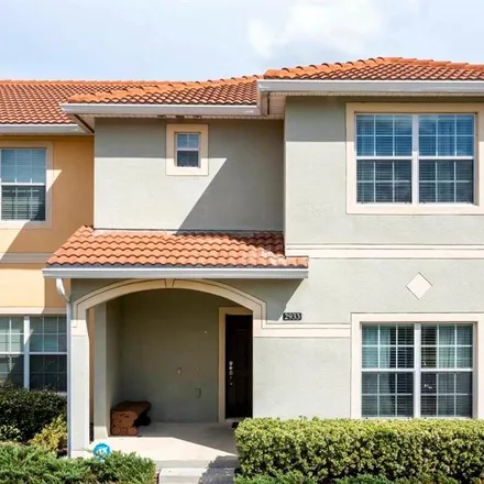 Buy this 5 bed townhouse on 3700 Palm Drive in Lake County, FL 34748