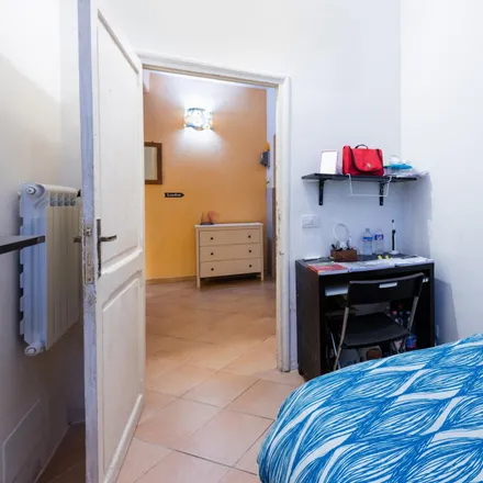 Image 2 - Vicolo del Vicario, 00165 Rome RM, Italy - Room for rent
