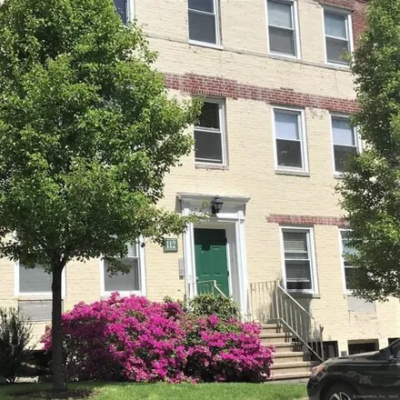 Rent this 1 bed condo on 157 Woodside Green in Northfield, Stamford