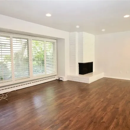 Image 9 - Archer School for Girls, Beverly Court, Los Angeles, CA 90049, USA - Apartment for rent