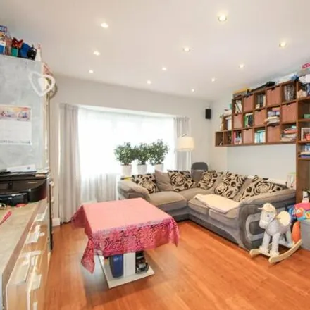 Buy this 2 bed apartment on Pipers Green in Kingsbury Road, London