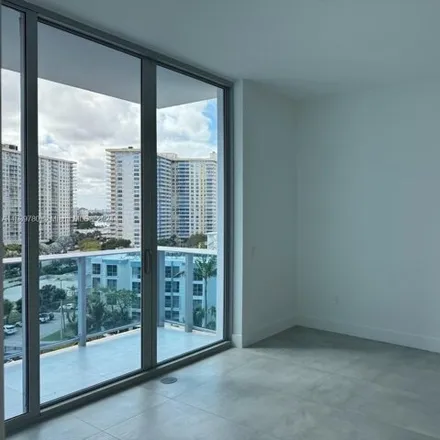 Image 8 - Aurora, 17550 Collins Avenue, Sunny Isles Beach, FL 33160, USA - Condo for rent