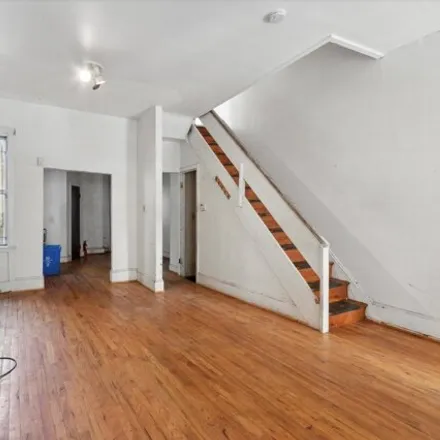 Image 3 - 1700 Bowers Street, Philadelphia, PA 19130, USA - House for sale